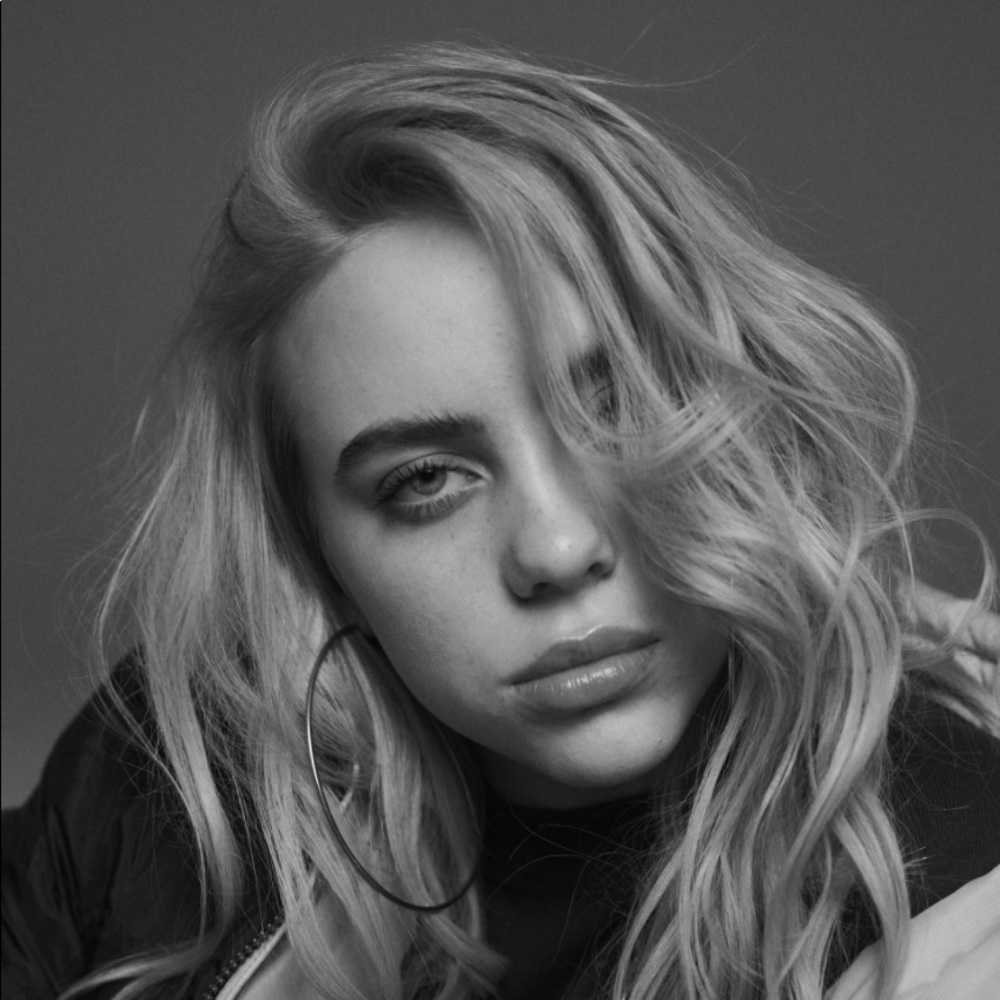 Meet your Posher, Abbey